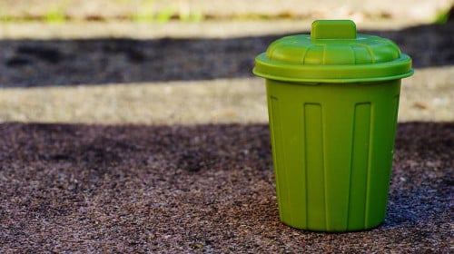 Цял живот сме слагали пликчето за боклук грешно в кофата ВИДЕО Цял живот сме слагали пликчето за боклук грешно в кофата ВИДЕО