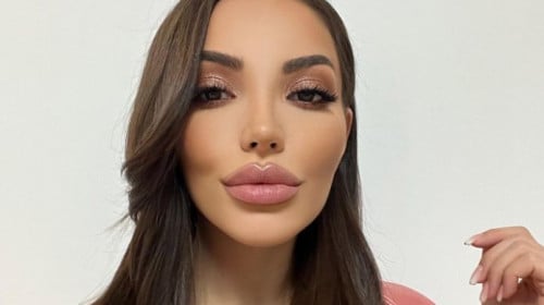 Жасмина Стоичкова се пече по монокини на яхта в Гъргия СНИМКА 18